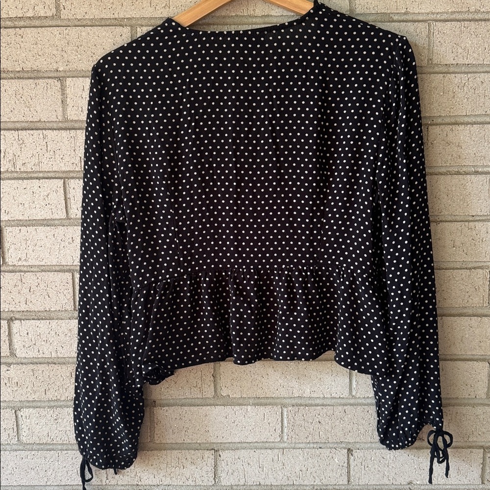 Topshop Black Polka Dot Lace-Up Peplum Blouse • Size 8 • Tie-Front Boho Crop Top - Picture 5 of 6